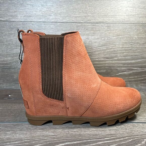 NWT Sorel Joan of Arctic Chelsea Wedge II Women’s Sz 10 Teak Brown Suede Boots - Picture 1 of 11